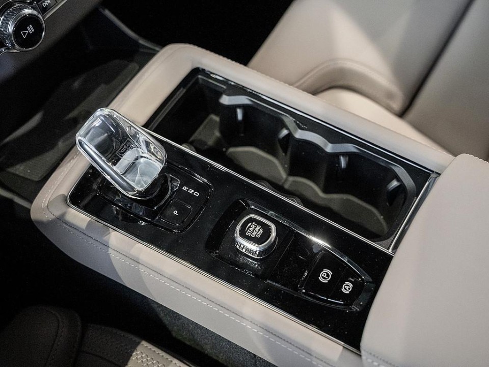 Volvo XC 90 T8 Recharge AWD Plus Dark - foto 11