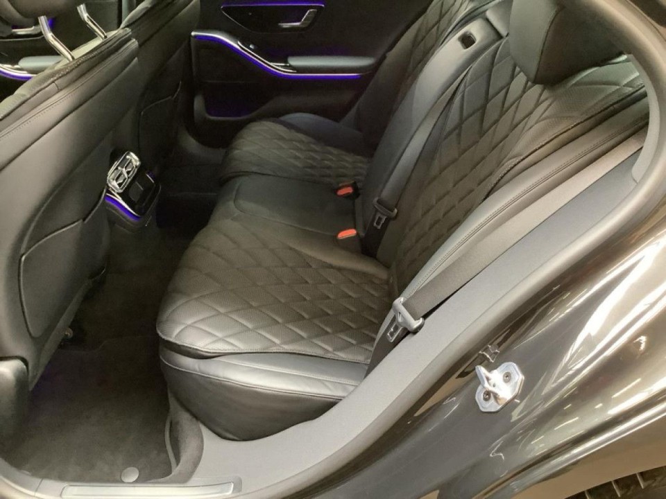 Mercedes-Benz S 450 4MATIC AMG - foto 7