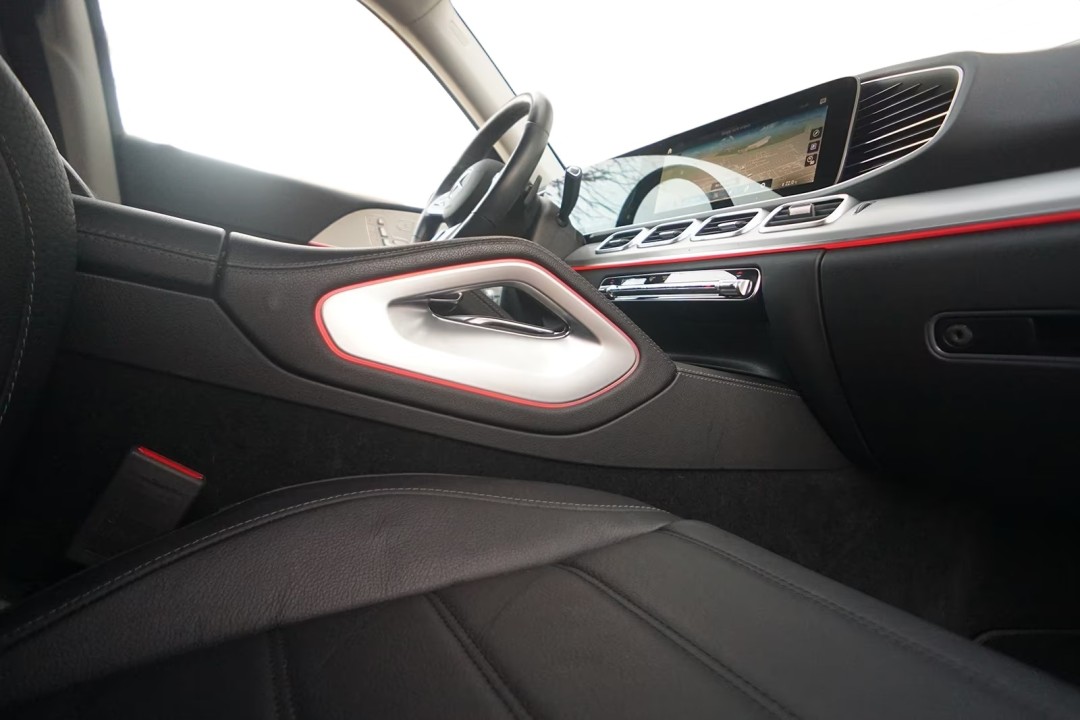 Mercedes-Benz GLE 300d 4MATIC - foto 9