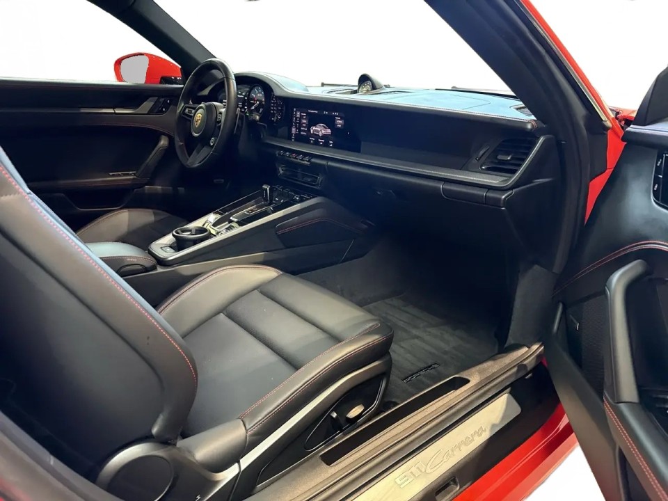 Porsche 911 Carrera - foto 16