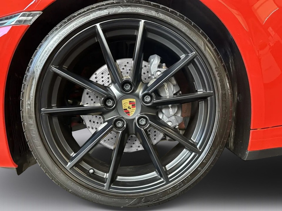 Porsche 911 Carrera - foto 33