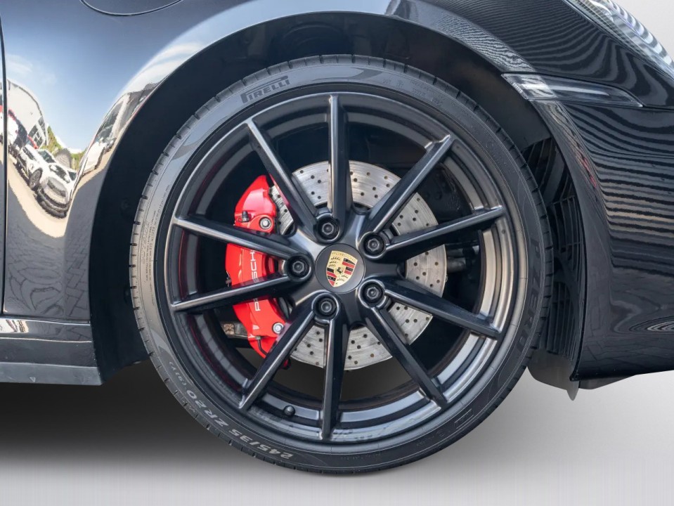 Porsche 911 Carrera 4S - foto 33