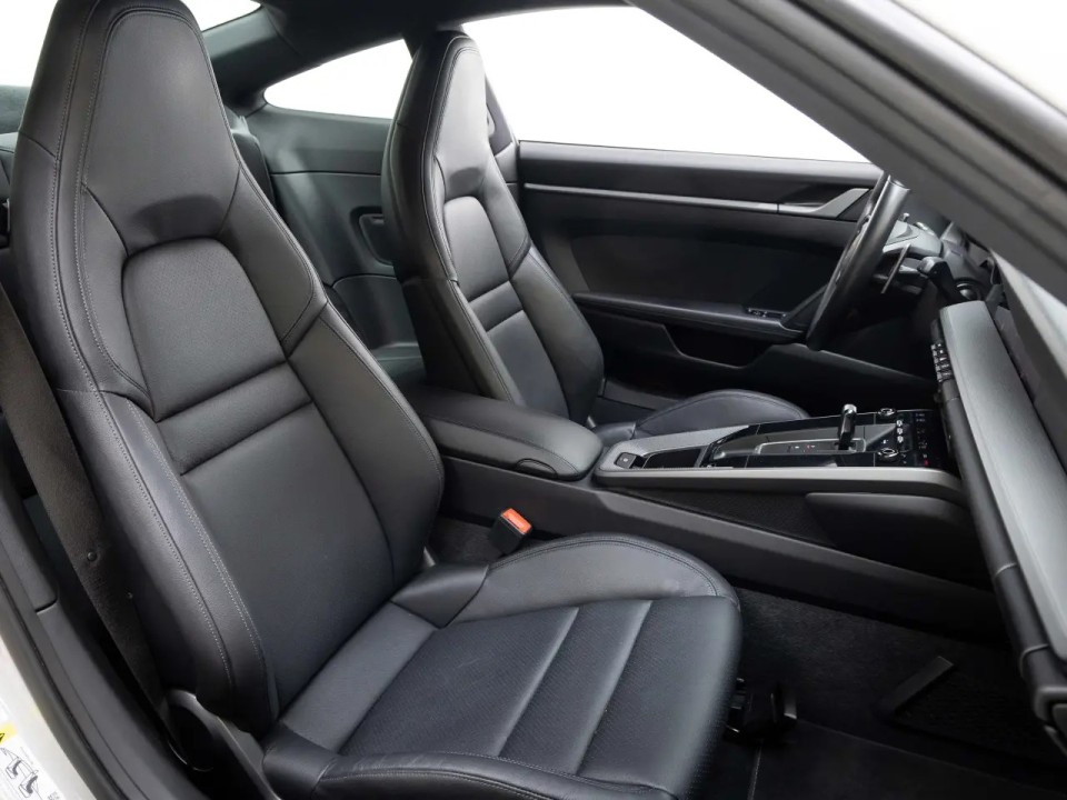 Porsche 911 Carrera - foto 15