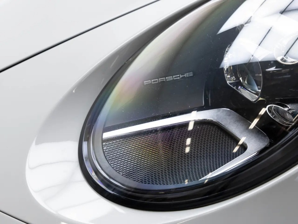 Porsche 911 Carrera - foto 24