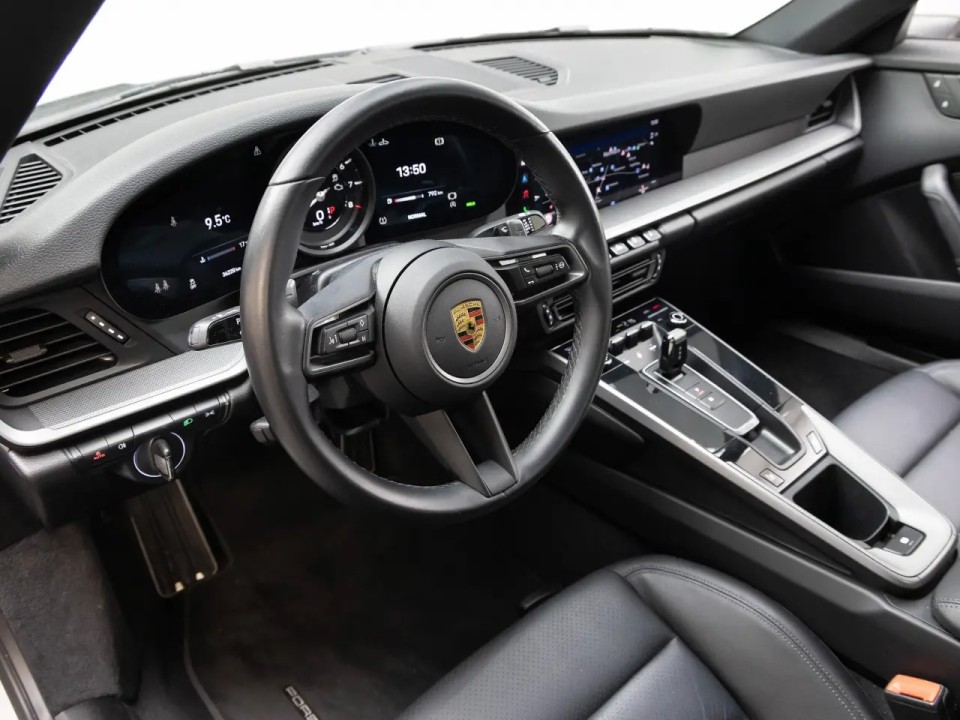 Porsche 911 Carrera - foto 10