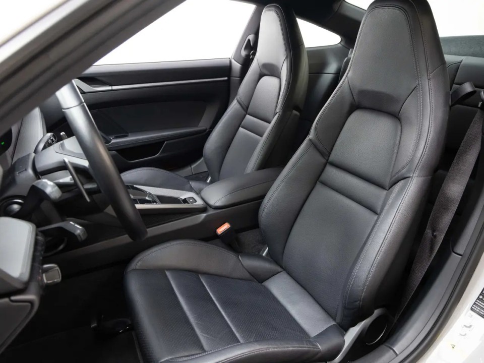 Porsche 911 Carrera - foto 13