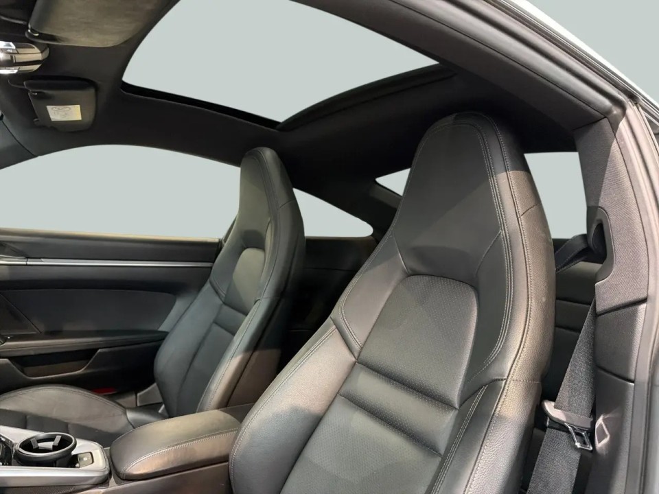 Porsche 911 Carrera - foto 14