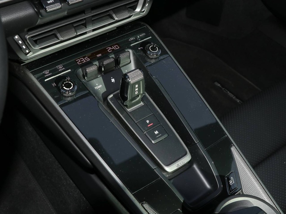 Porsche 911 Carrera - foto 16