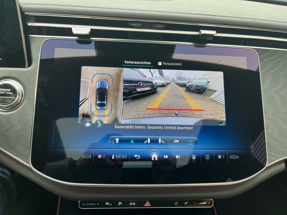 Mercedes-Benz E 300e 4MATIC AMG Line - foto 8