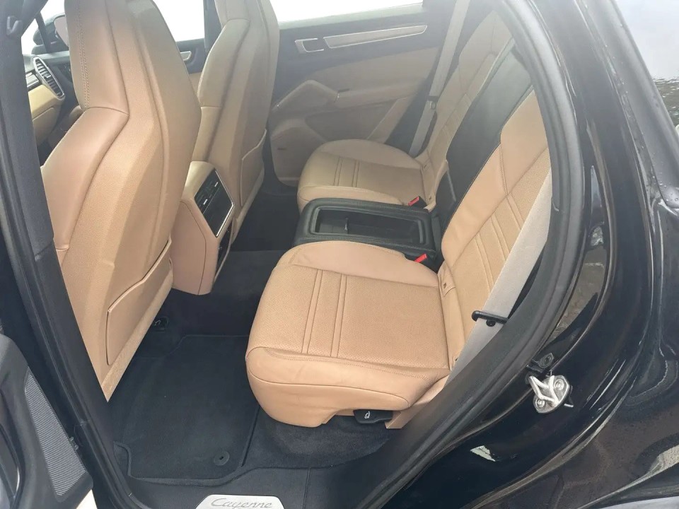 Porsche Cayenne Coupe E-Hybrid - foto 8