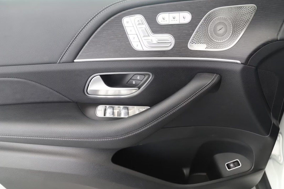 Mercedes-Benz GLE 450 4MATIC AMG Line - foto 16