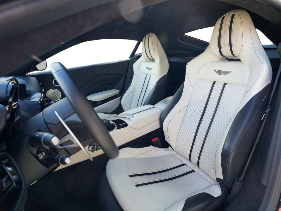 Aston Martin Vantage V8 - foto 10