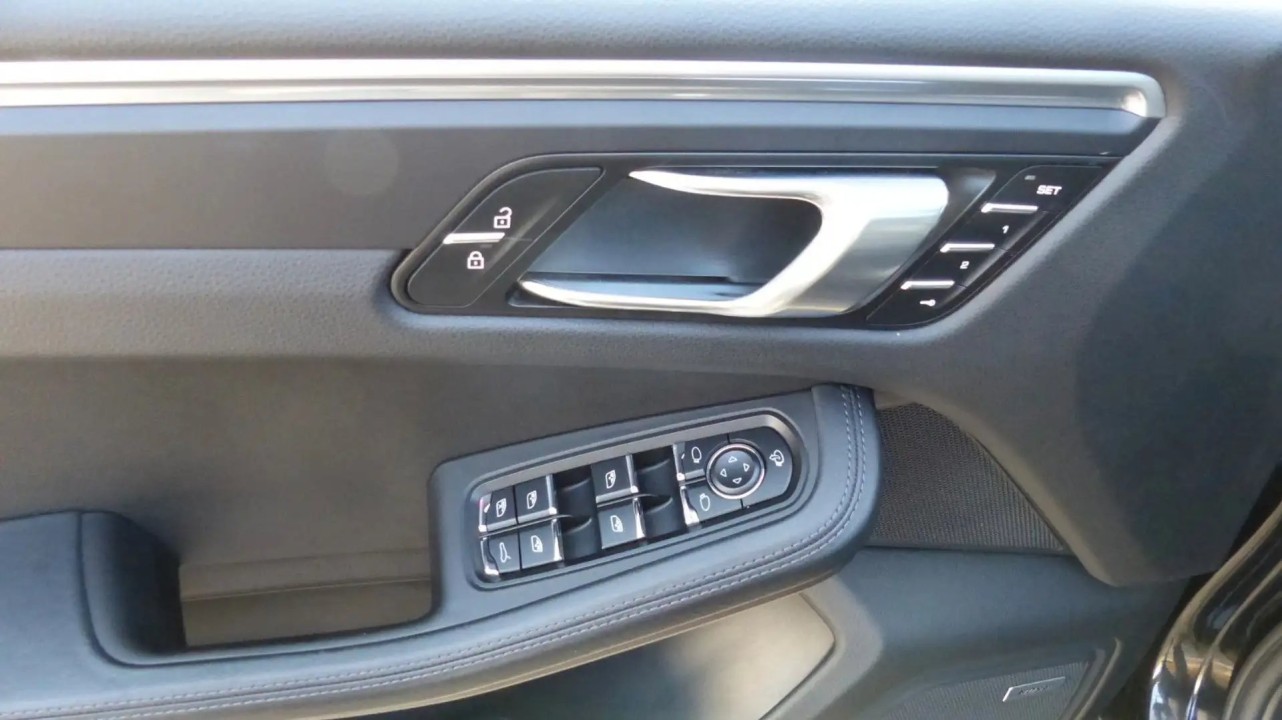 Porsche Macan - foto 19