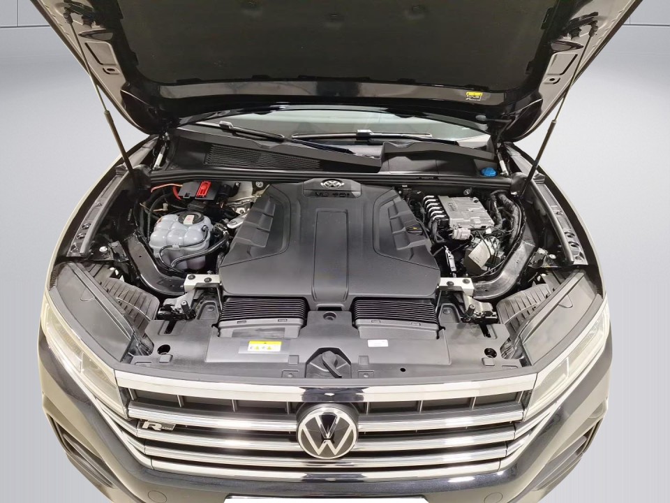 Volkswagen Touareg V6 TDI R-Line - foto 20