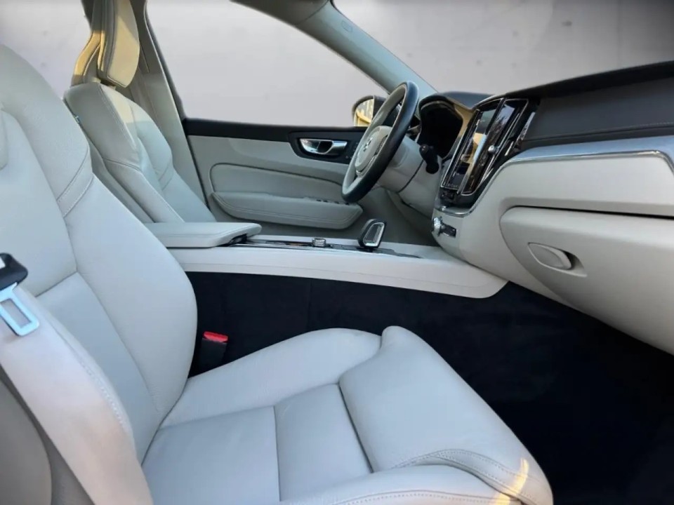 Volvo XC 60 B5 AWD Ultimate Bright - foto 9