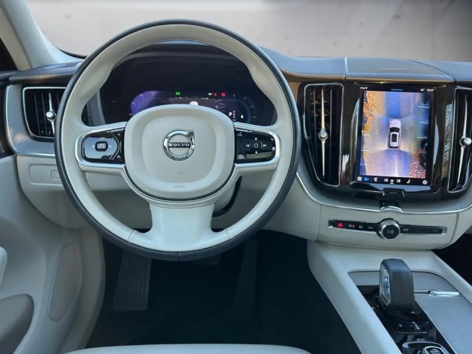 Volvo XC 60 B5 AWD Ultimate Bright (5)