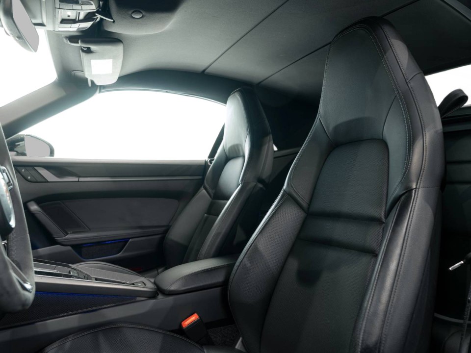 Porsche 911 Carrera - foto 8