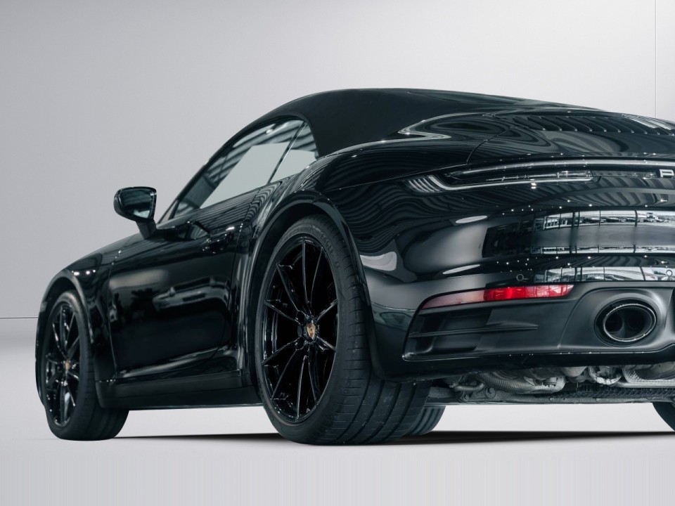 Porsche 911 Carrera - foto 6