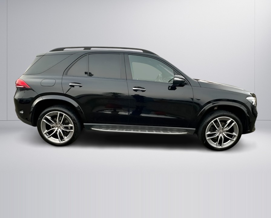 Mercedes-Benz GLE 400d 4MATIC AMG (2)