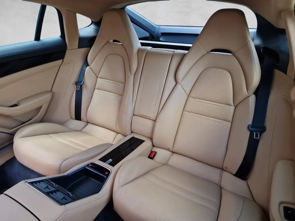 Porsche Panamera 4 - foto 14