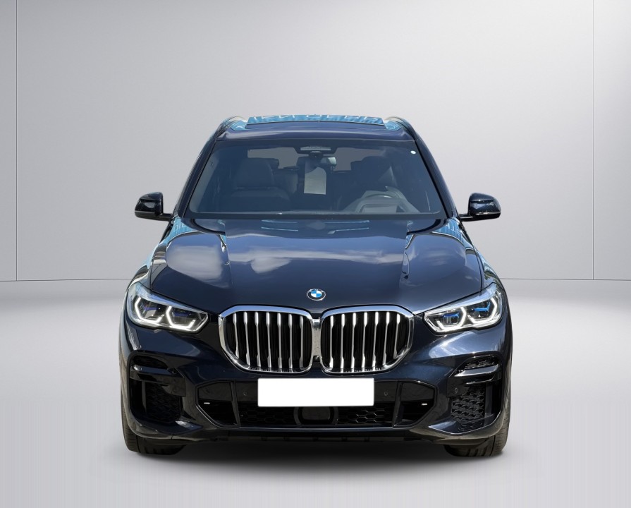 BMW X5 xDrive30d M-Sport (2)