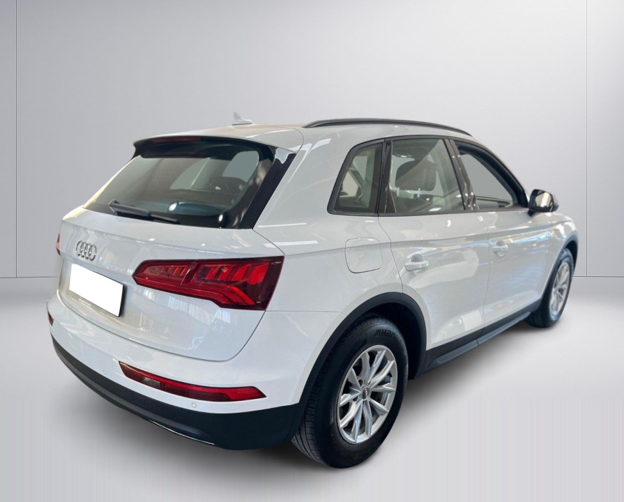 Audi Q5 35TDI quattro S tronic (2)
