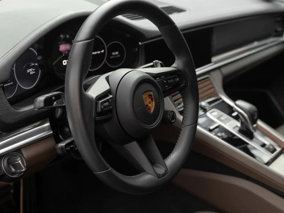 Porsche Panamera 4 E-Hybrid Platinum Edition - foto 8