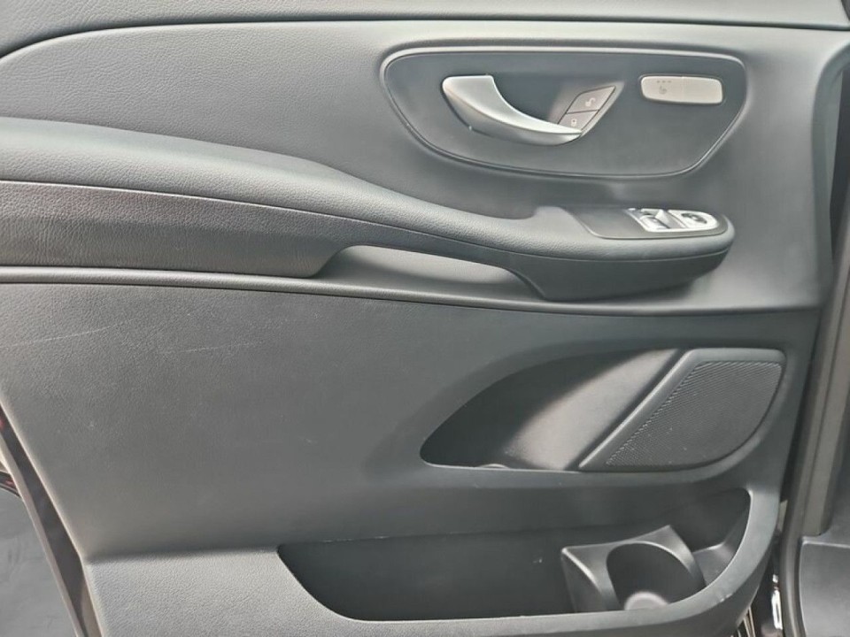 Mercedes-Benz V 250d - foto 12