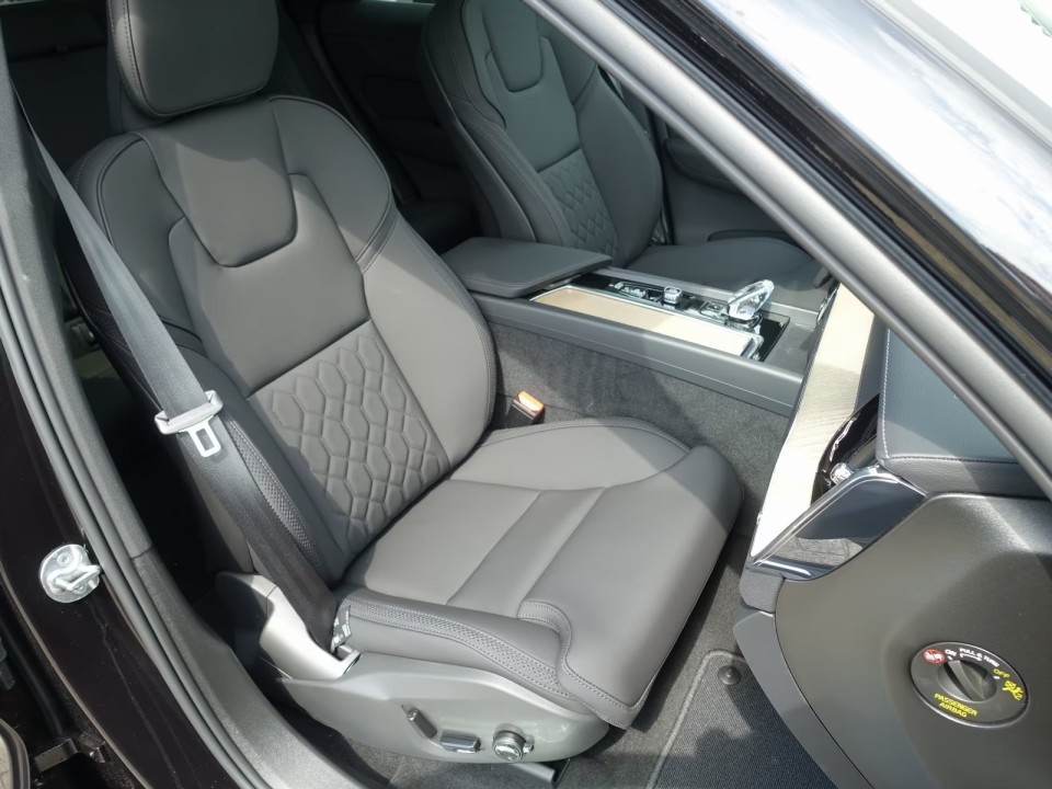 Volvo XC 60 T6 - foto 12