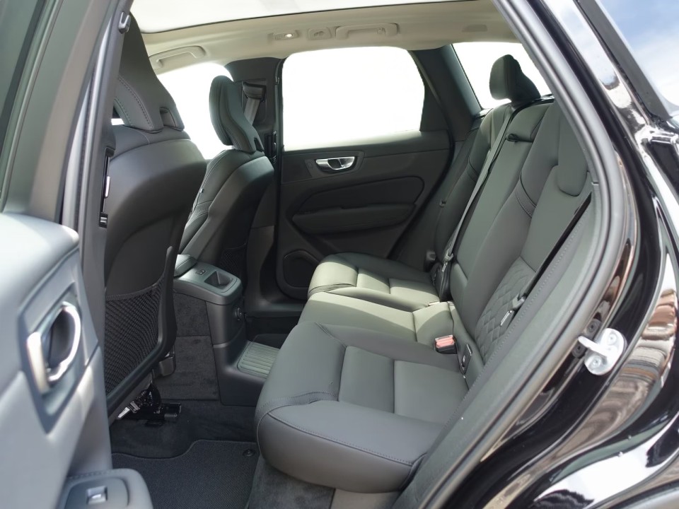 Volvo XC 60 T6 - foto 14