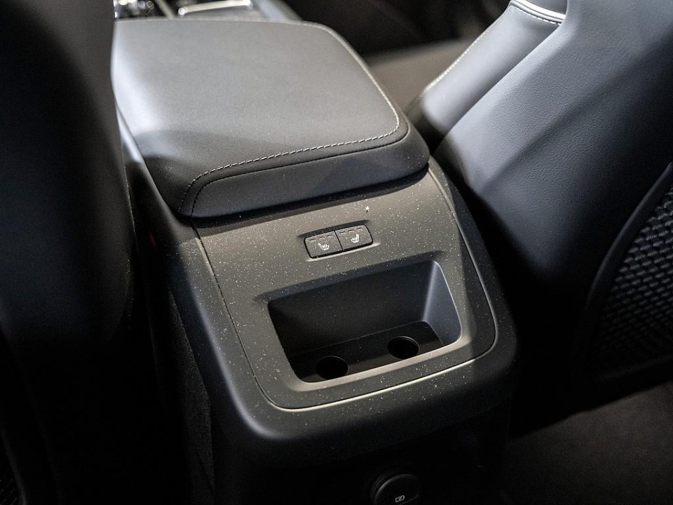 Volvo XC 60 T6 Ultra Black Edition - foto 15