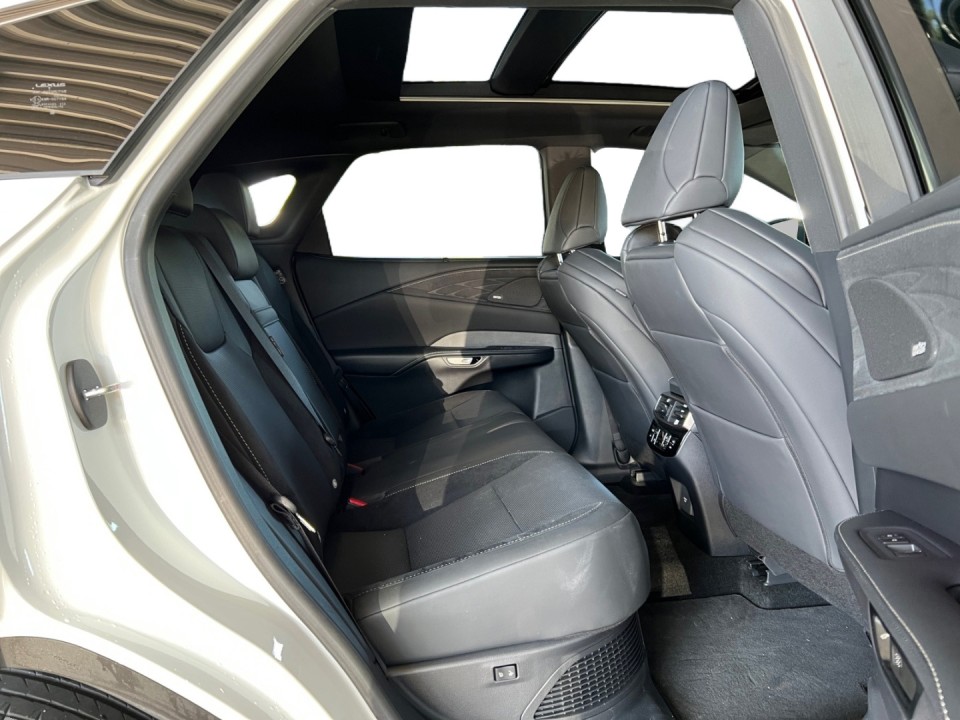 Lexus Seria RX 500h - foto 11