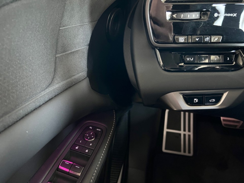 Lexus Seria RX 500h - foto 21