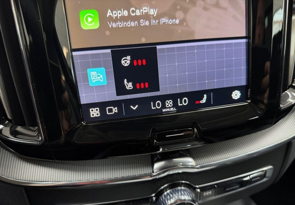 Volvo XC 60 T8 Ultimate Dark - foto 23