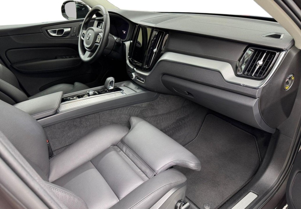 Volvo XC 60 T8 Ultimate Dark - foto 7