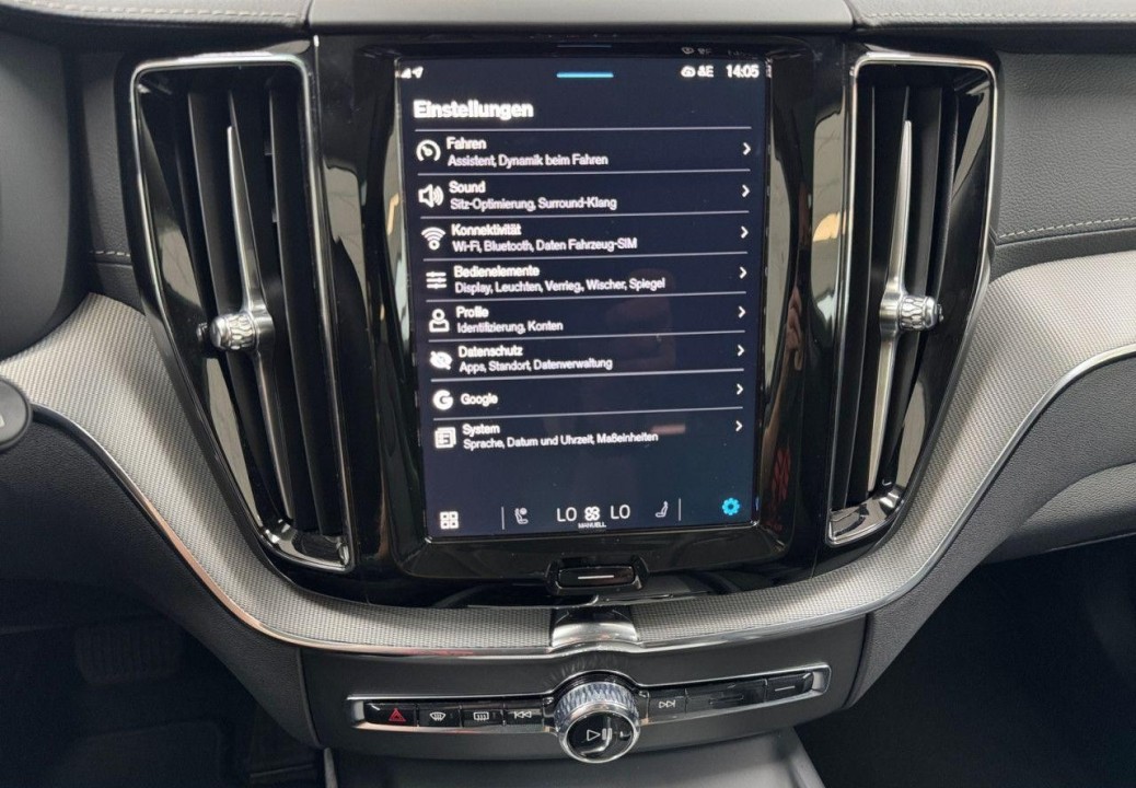 Volvo XC 60 T8 Ultimate Dark - foto 21