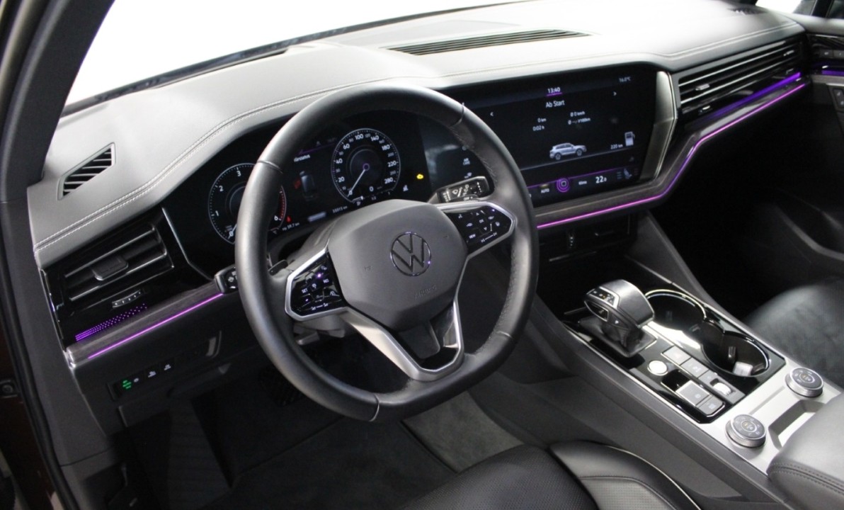 Volkswagen Touareg 4Motion R-line (5)