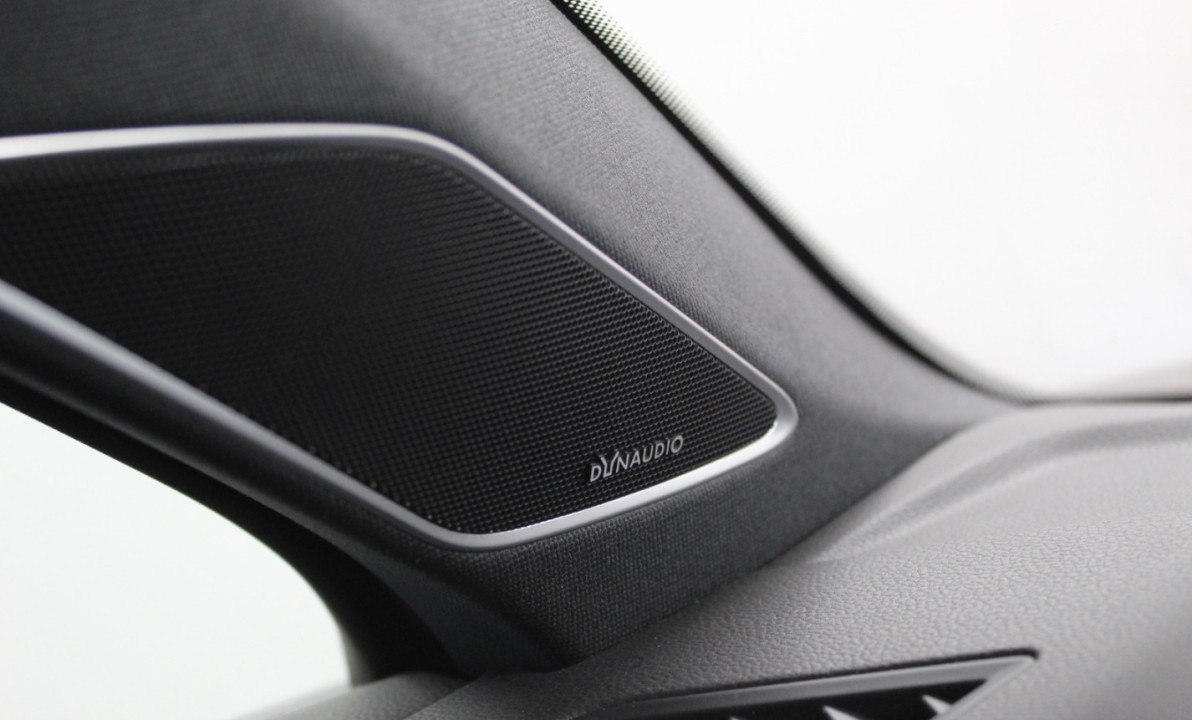 Volkswagen Touareg 4Motion R-line - foto 11