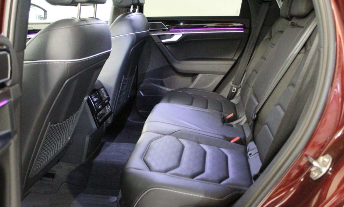 Volkswagen Touareg 4Motion R-line - foto 9