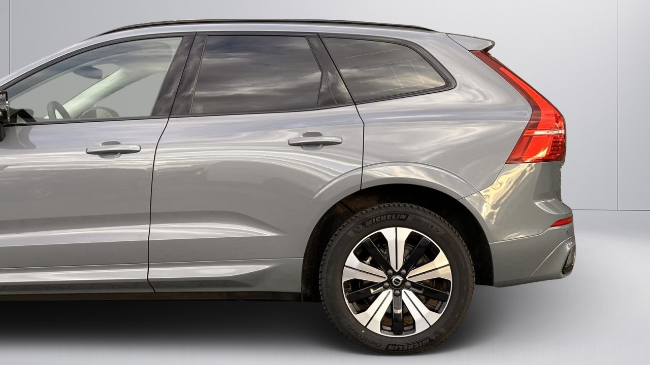 Volvo XC 60 T8 Plus Dark - foto 41