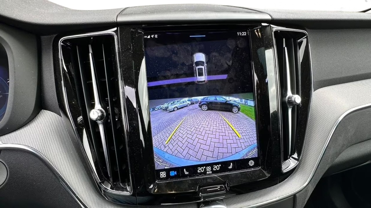 Volvo XC 60 T8 Plus Dark - foto 20