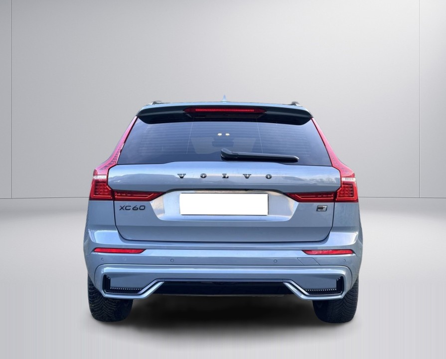 Volvo XC 60 T8 Plus Dark - foto 6