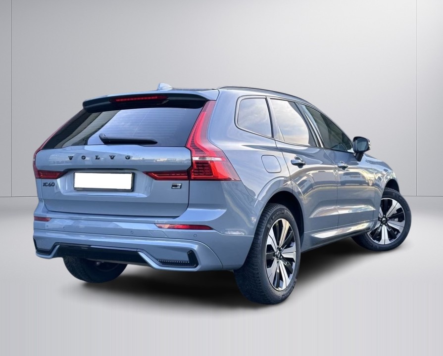 Volvo XC 60 T8 Plus Dark (5)