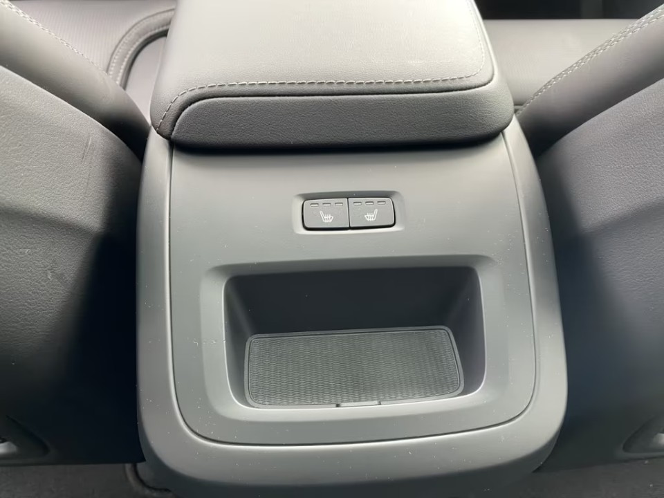 Volvo XC 60 Ultra Black Edition Recharge - foto 19