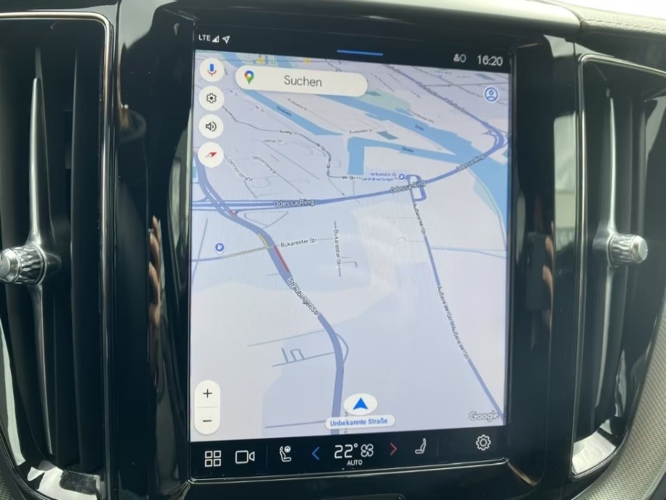 Volvo XC 60 Ultra Black Edition Recharge - foto 14