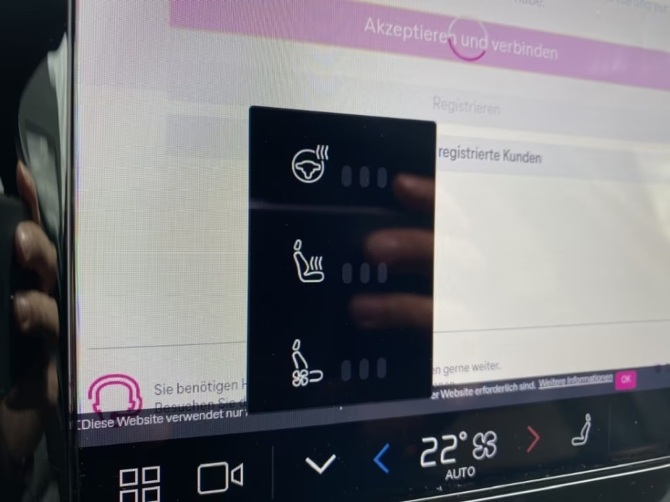 Volvo XC 60 Ultra Black Edition Recharge - foto 16