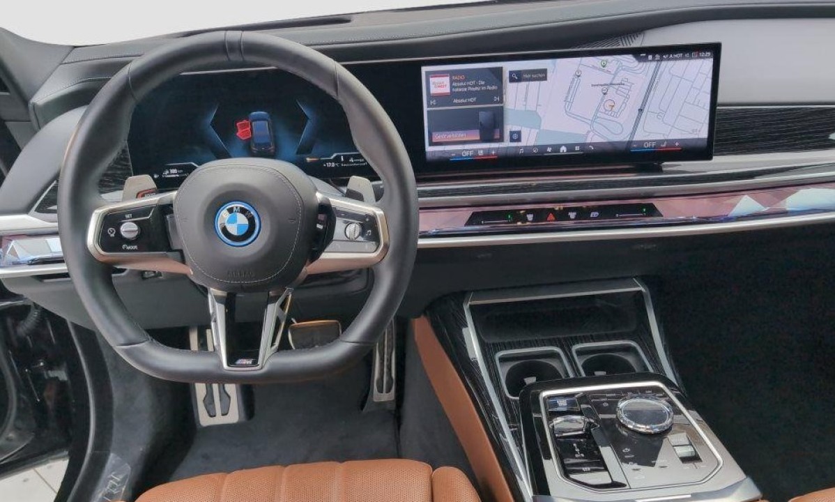 BMW Seria 7 750e xDrive - foto 6