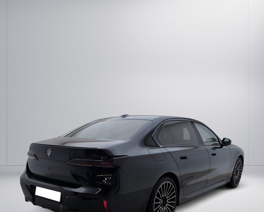 BMW Seria 7 750e xDrive (3)
