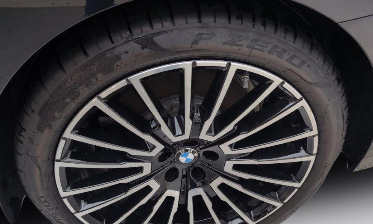 BMW Seria 7 750e xDrive - foto 14