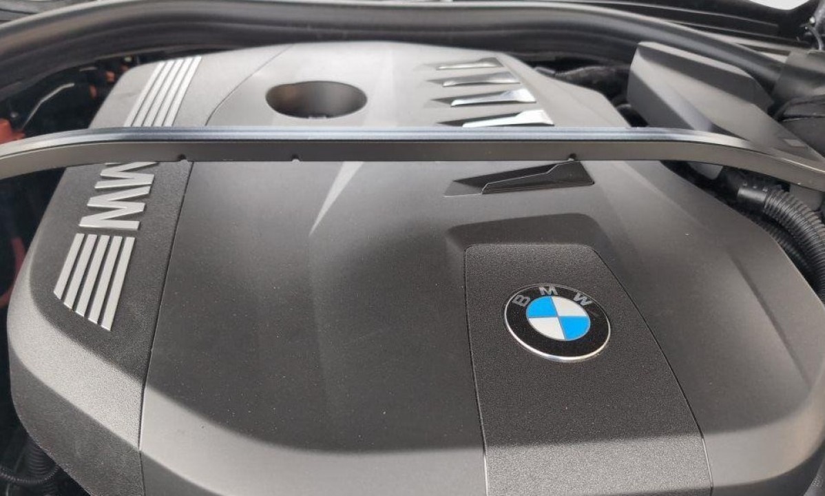 BMW Seria 7 750e xDrive - foto 13